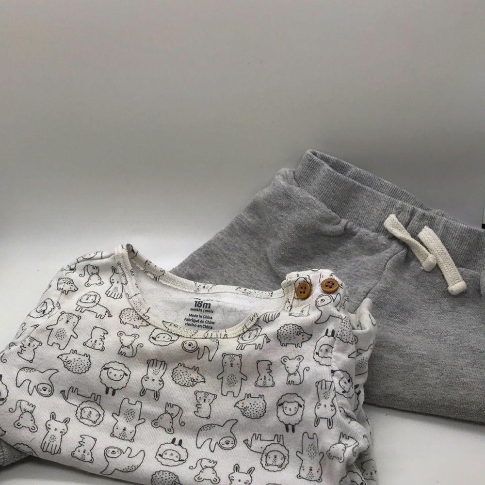 Carters 18 month baby sweatsuit